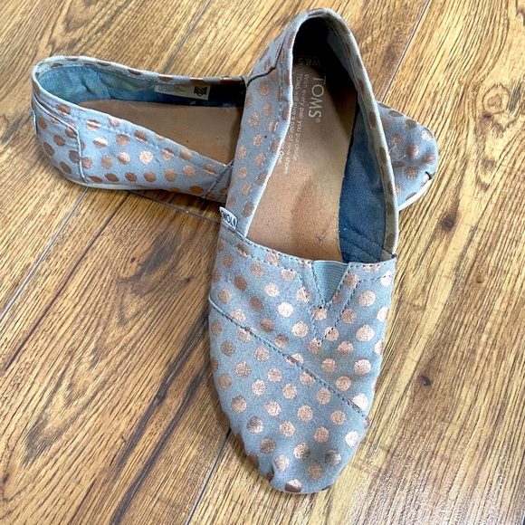 Toms Shoes - TOMS Classic grey with gold dots Size 8.5